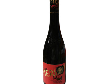 Varga Edes Merlot Red Wine 750ml